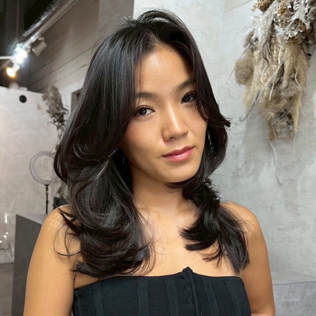 大人気の【海外風レイヤー】✨
顔まわりのレイヤーカットで小顔効果もばっちりなんです🙆‍♀️💕 忙しい毎日でも、サッとまとまる再現性の高さが嬉しいですよね！ Lay.であなただけの【絶対的似合わせカット】を体験してみませんか？😊

@hikahika19new

〒810-0041 福岡県福岡市中央区大名１丁目１０−１５ ＷＡＴＴ 4F
Tell 092-285-8836

#福岡カット 
#福岡レイヤーカット
#福岡海外レイヤー
#福岡海外風レイヤーカット 
#福岡外国人風レイヤーカット 
#レイヤーカット
#バタフライレイヤー
#海外風レイヤー
#海外風レイヤーカット
#福岡美容室
#福岡美容室求人