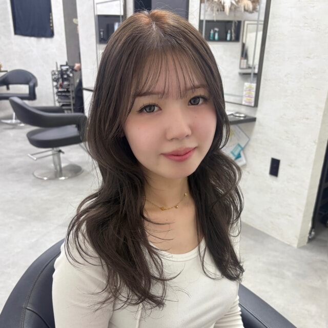 本日はご来店ありがとうございました😊✨ 柔らかいレイヤーカットで、軽やかさと動きのあるスタイルに大変身しましたね！ 福岡でレイヤーカットするならLay.にお任せください！✨ 

@_aribaby20

〒810-0041 福岡県福岡市中央区大名１丁目１０−１５ ＷＡＴＴ 4F
Tell 092-285-8836

#福岡カット 
#福岡レイヤーカット
#福岡海外レイヤー
#福岡海外風レイヤーカット 
#福岡外国人風レイヤーカット 
#レイヤーカット
#バタフライレイヤー
#海外風レイヤー
#海外風レイヤーカット
#福岡美容室
#福岡美容室求人