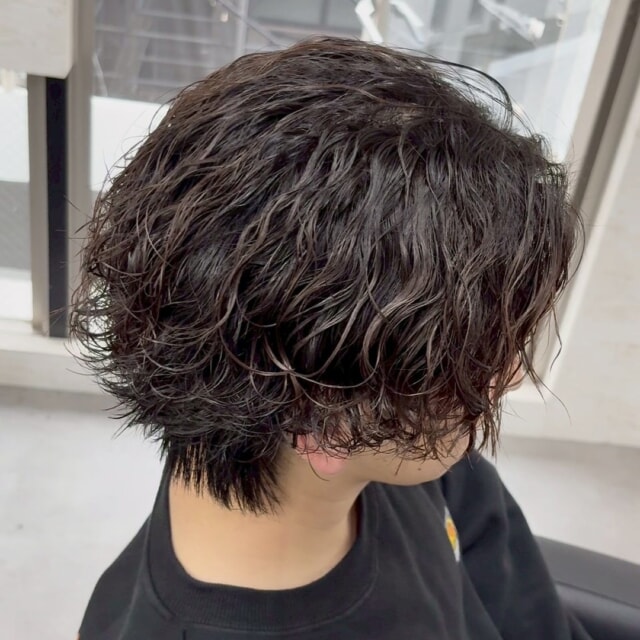 Lay.は福岡で唯一のレイヤーカット特化型美容師が在籍しているプライベートサロンです。

男性のお客様へ
「オーダー通りにならない」「自宅で再現できない」など、一度は経験ありますよね？
Lay.では、全てを解決できる技術と知識があります。

今回のスタイルは、メンズパーマスタイル！
お客様のオーダー通りのデザインにするだけでなく、自宅での再現方法も丁寧にレクチャーさせていただきます。

福岡で一番再現性の高いメンズヘアをLay.で手に入れませんか？

ご予約はプロフィール欄のURLからどうぞ！

@kento_menshair

#Lay #美容室 #プライベートサロン #メンズカット #メンズパーマ #再現性カット #福岡美容室 #福岡メンズカット